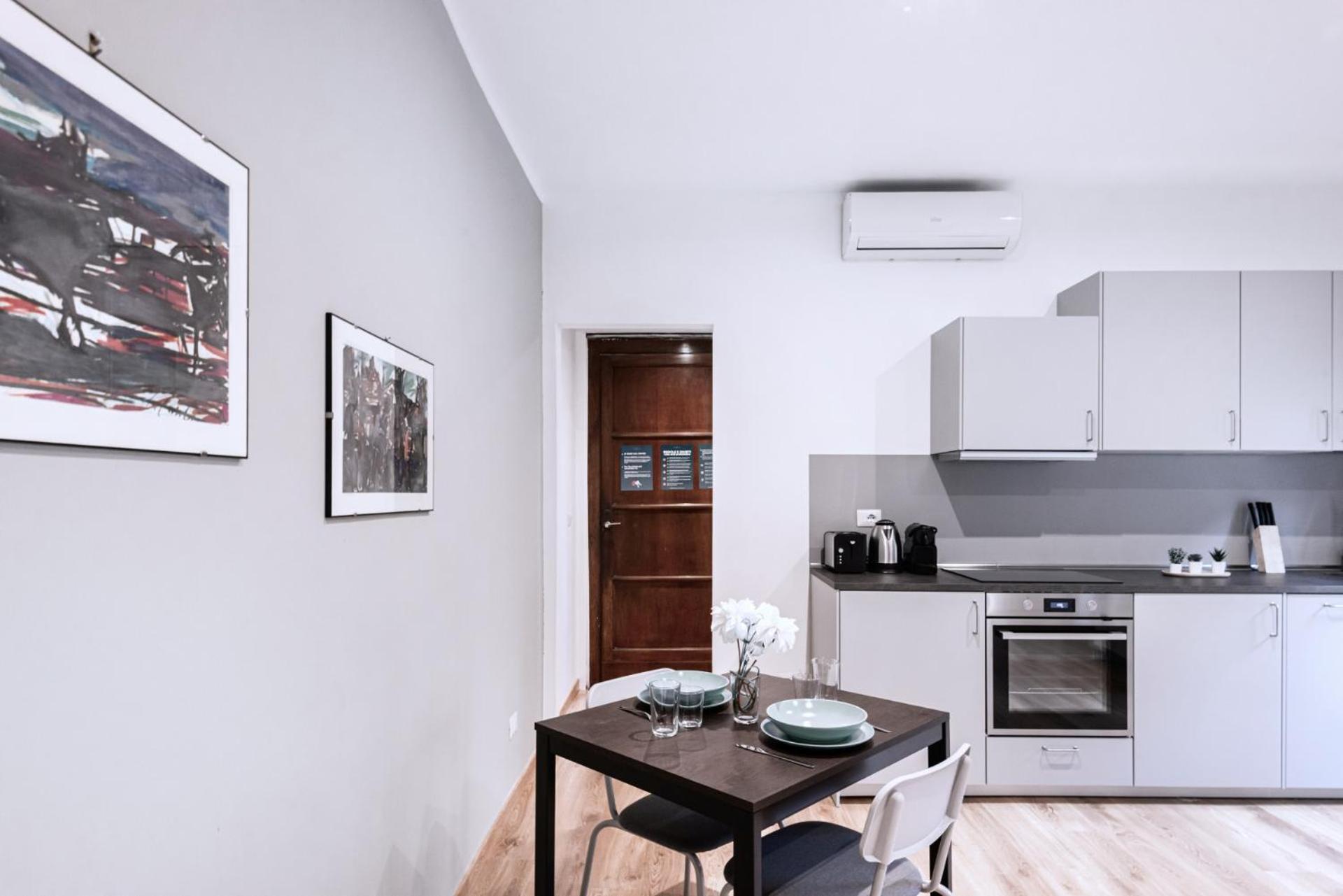 Easylife - Studio Con Balcone In Risorgimento Apartment Milan Exterior photo